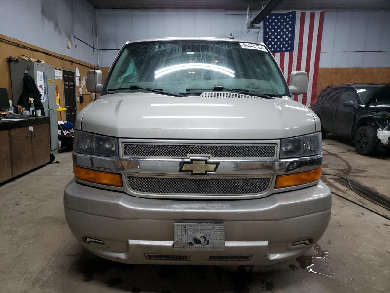 VIN 1GCWGBFG7K1178216 2019 CHEVROLET EXPRESS no.5