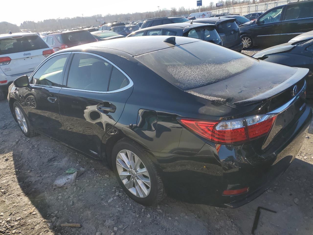 2015 Lexus ES - Image 2