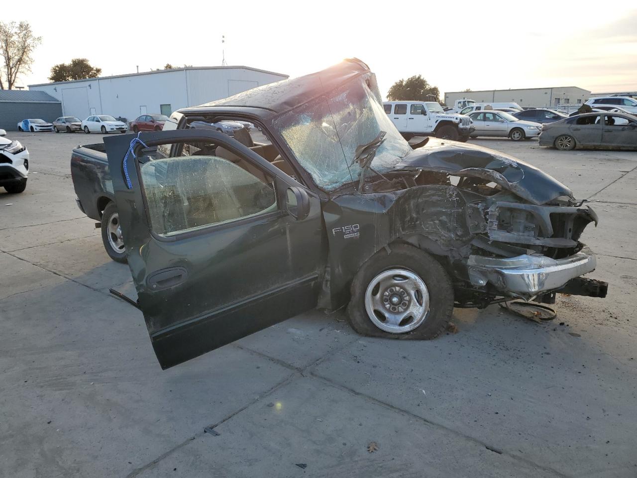 2004 Ford F-150 - Image 4