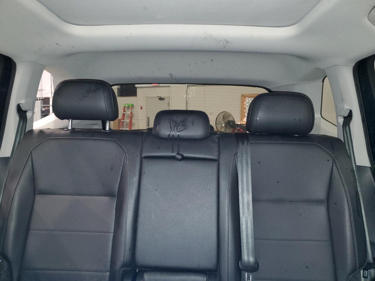 2018 Volkswagen Tiguan - Image 10