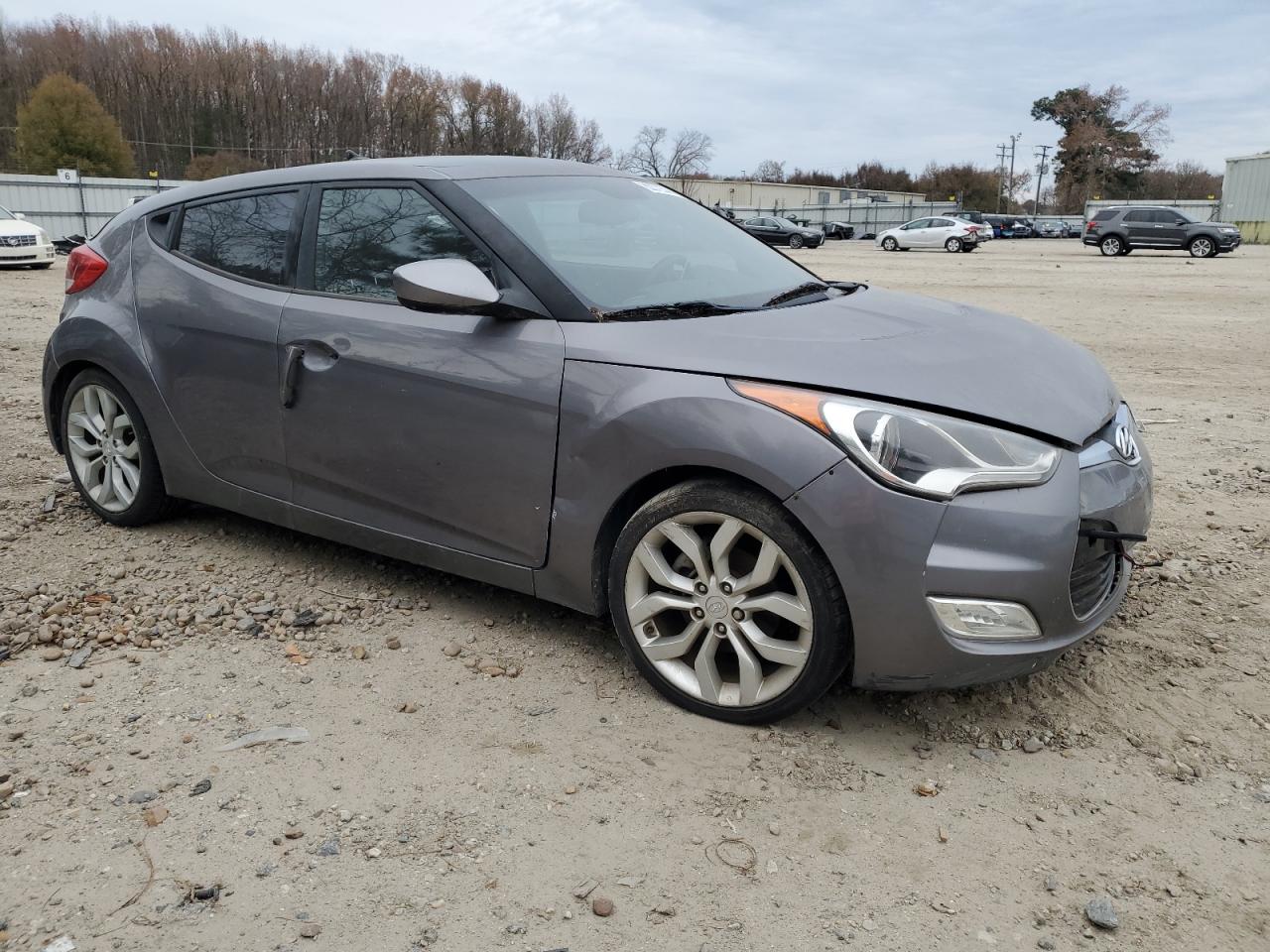 2012 Hyundai Veloster - Image 4