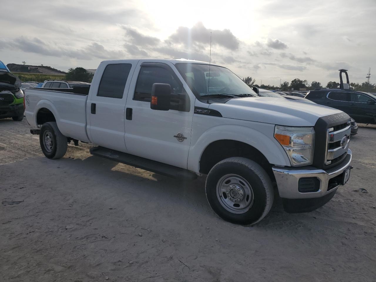 VIN 1FT8W3BT9EEB39547 2014 FORD F350 no.4