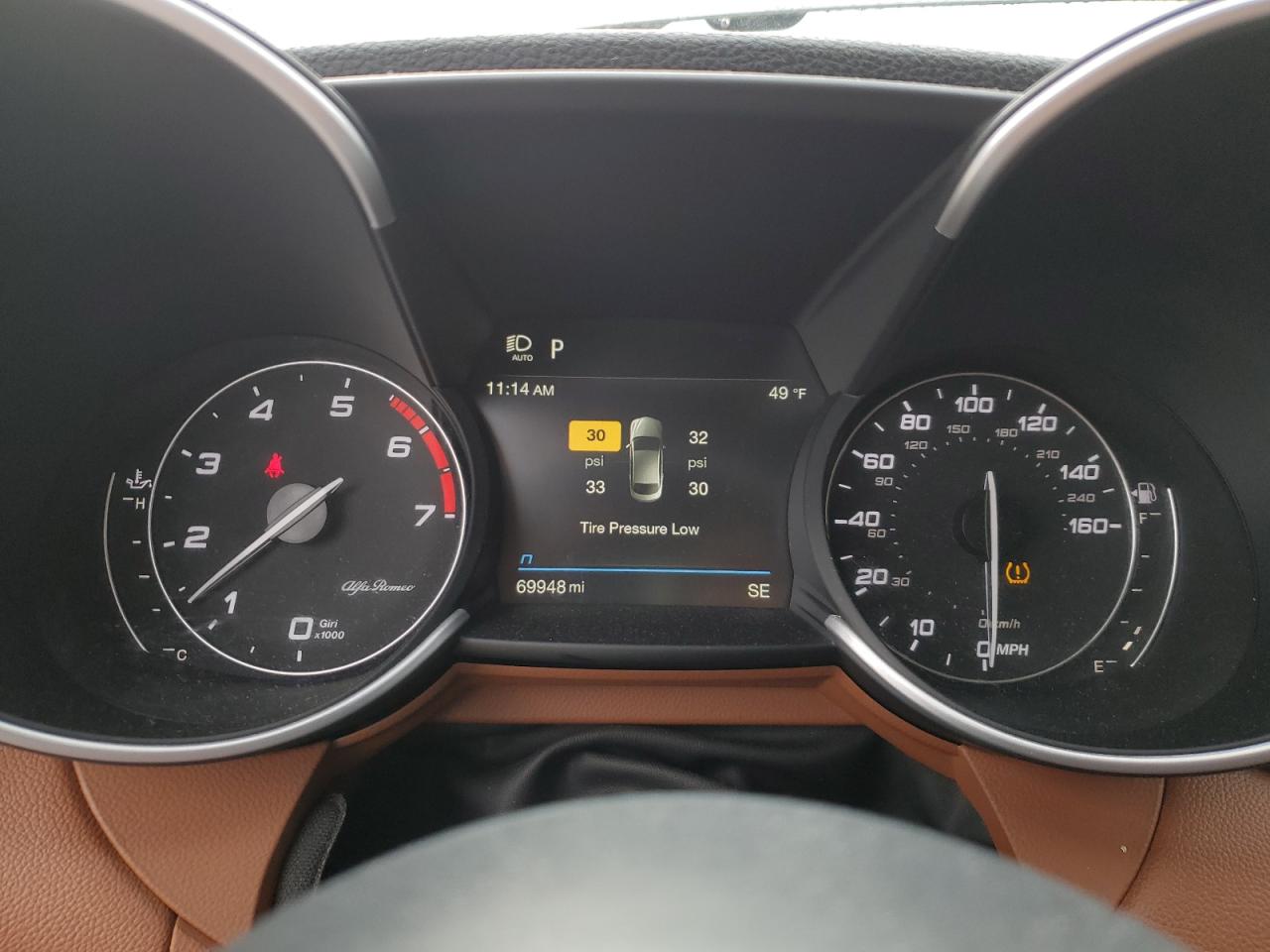 2020 Alfa Romeo Giulia - Image 9