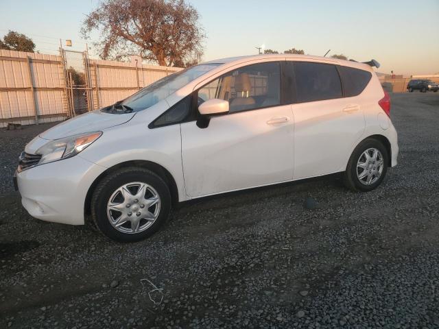  NISSAN VERSA 2015 Білий