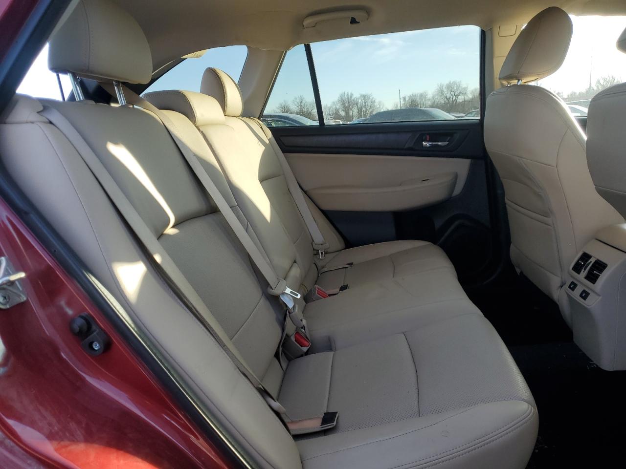 2015 Subaru Outback 3.6R Limited VIN: 4S4BSEJCXF3214375 Lot: 85084804