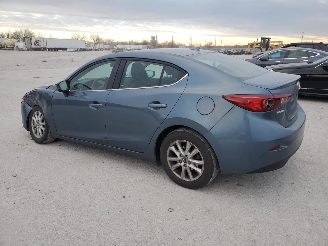 VIN 3MZBM1W73FM231517 2015 MAZDA 3 no.2