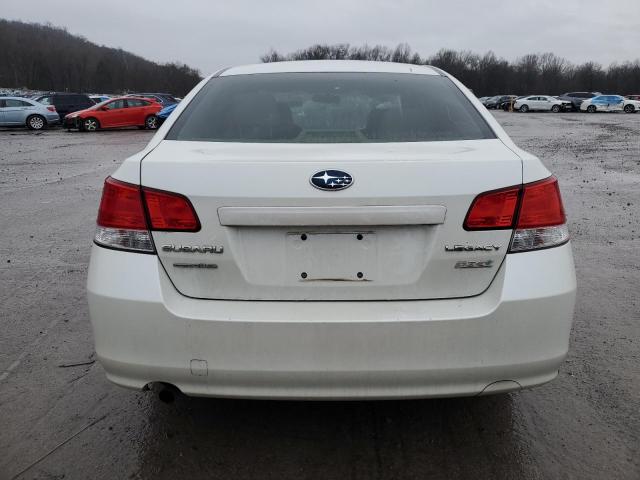  SUBARU LEGACY 2013 Biały