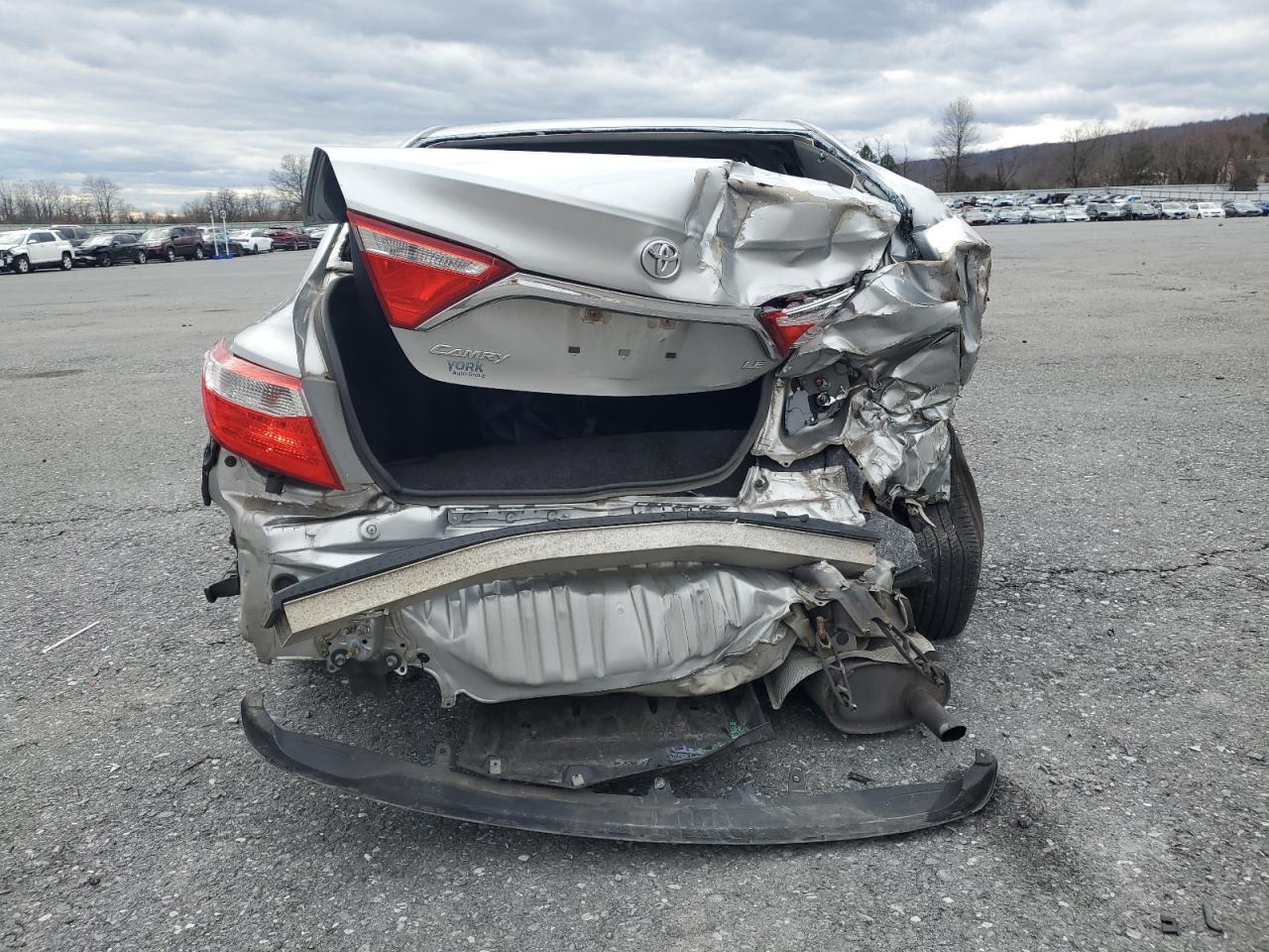 2015 Toyota Camry - Image 6