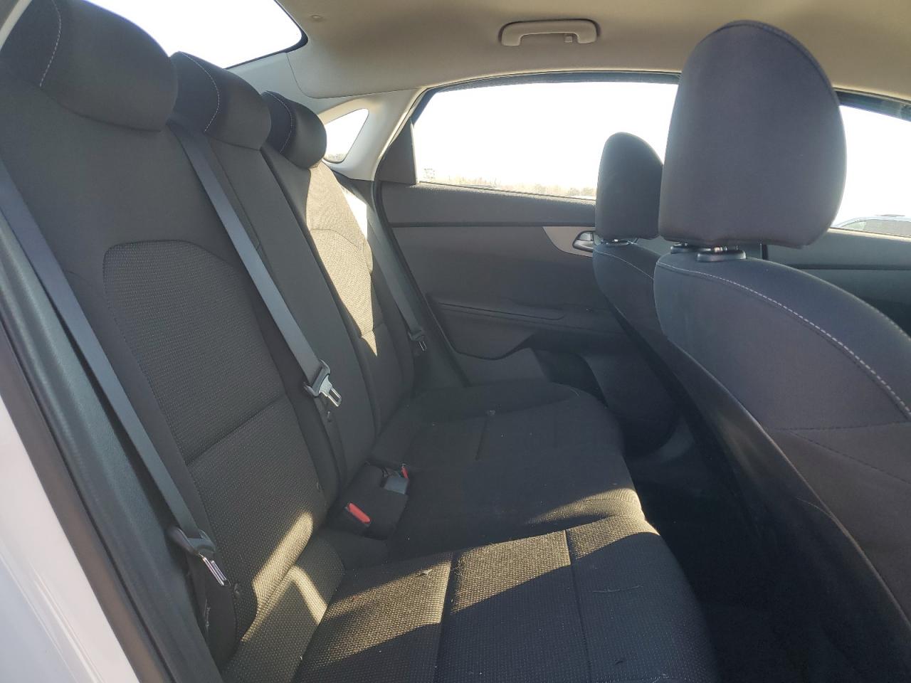 2021 Kia Forte - Image 11