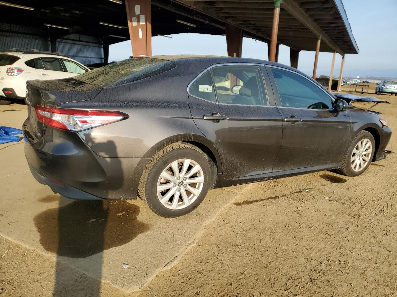 VIN JTNB11HK7J3035356 2018 TOYOTA CAMRY no.3