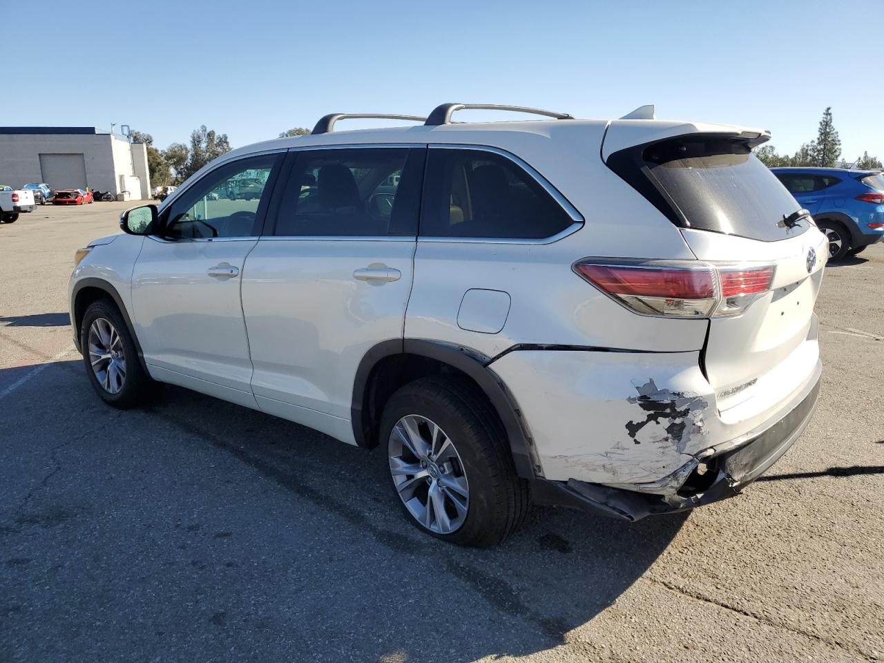 VIN 5TDZKRFH7FS101321 2015 TOYOTA HIGHLANDER no.2