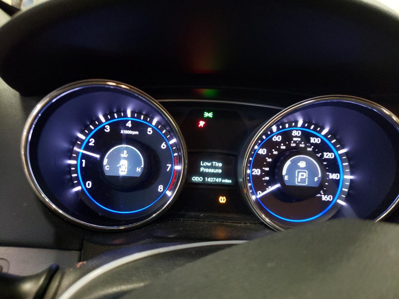 2014 Hyundai Sonata - Image 9