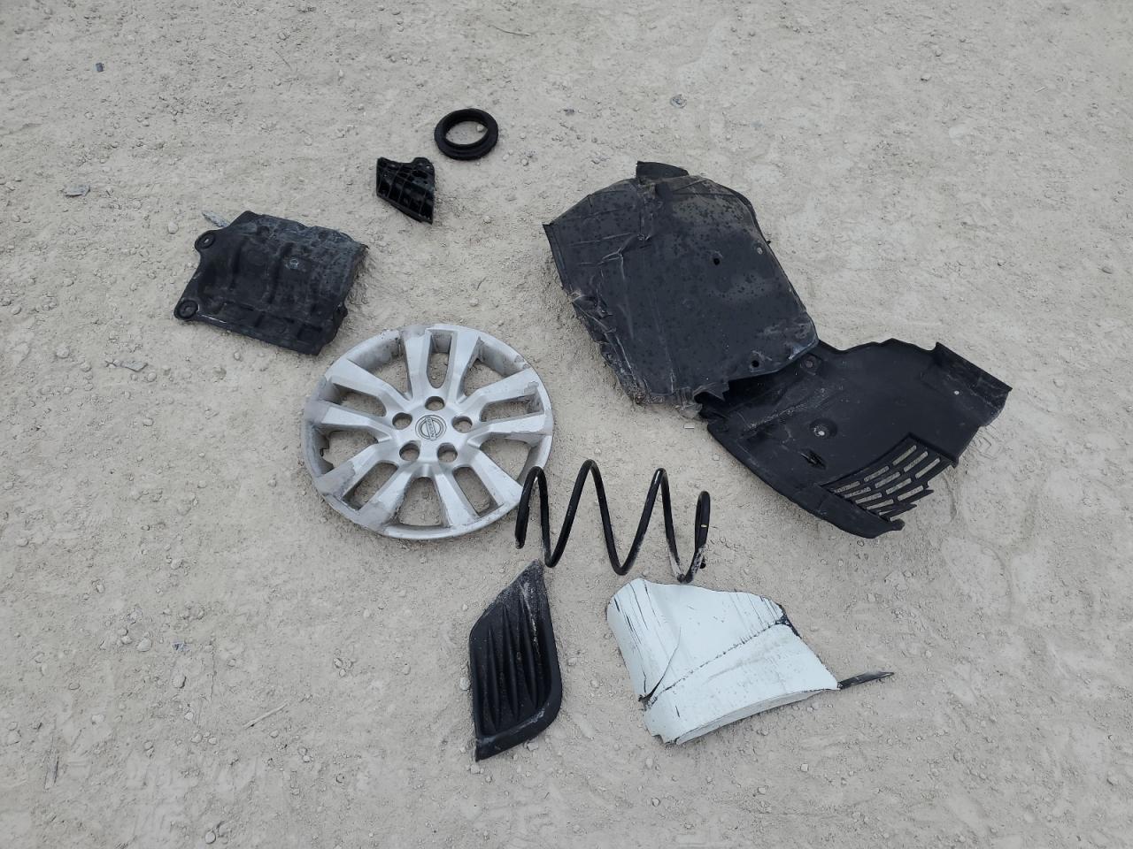 2016 Nissan Altima - Image 12