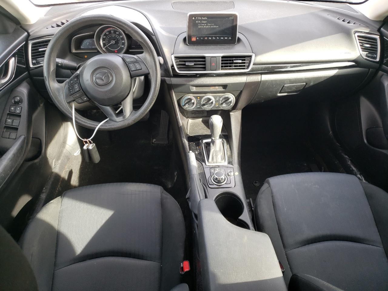 2016 Mazda 3 - Image 8