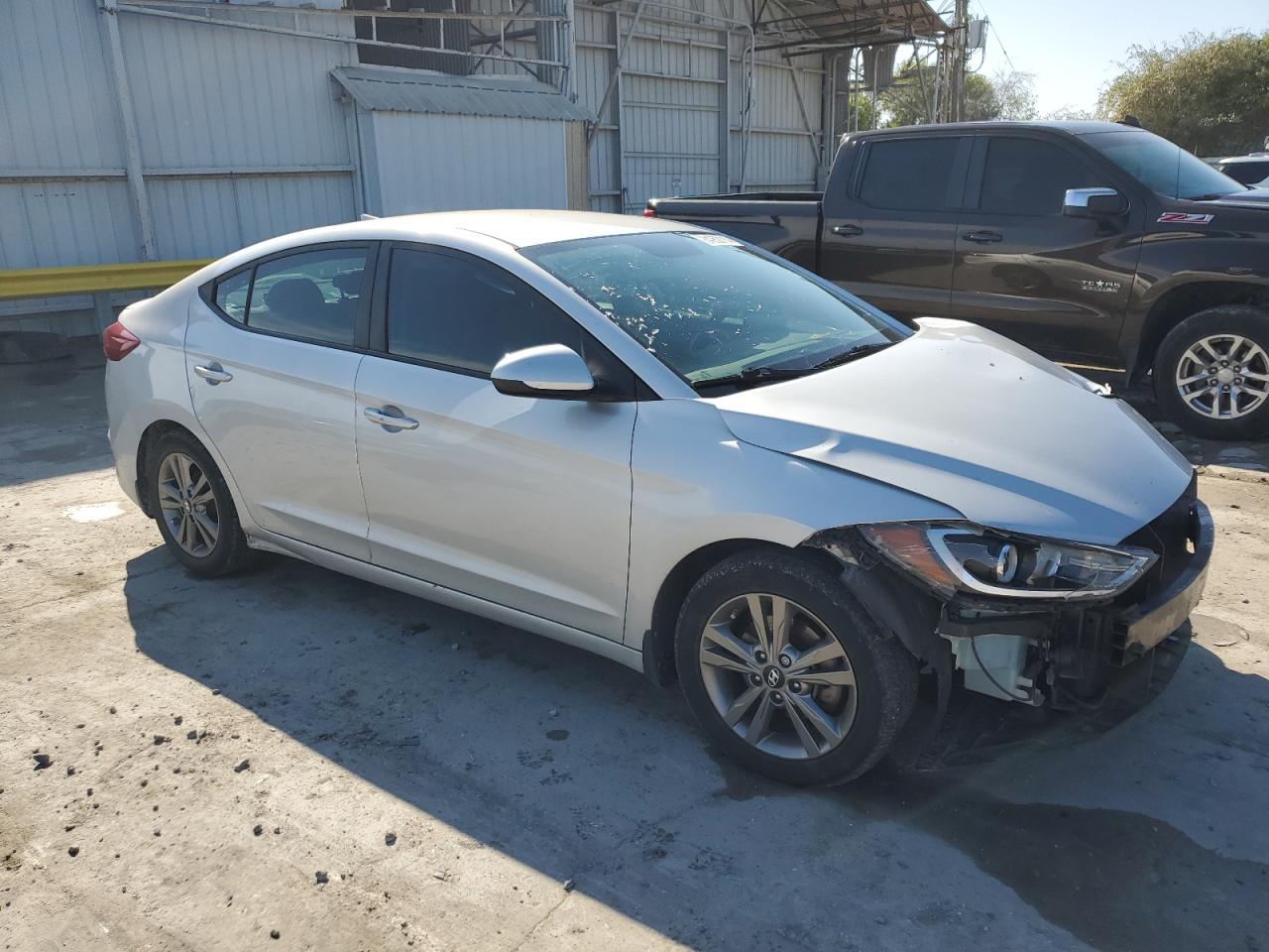 2017 Hyundai Elantra - Image 4