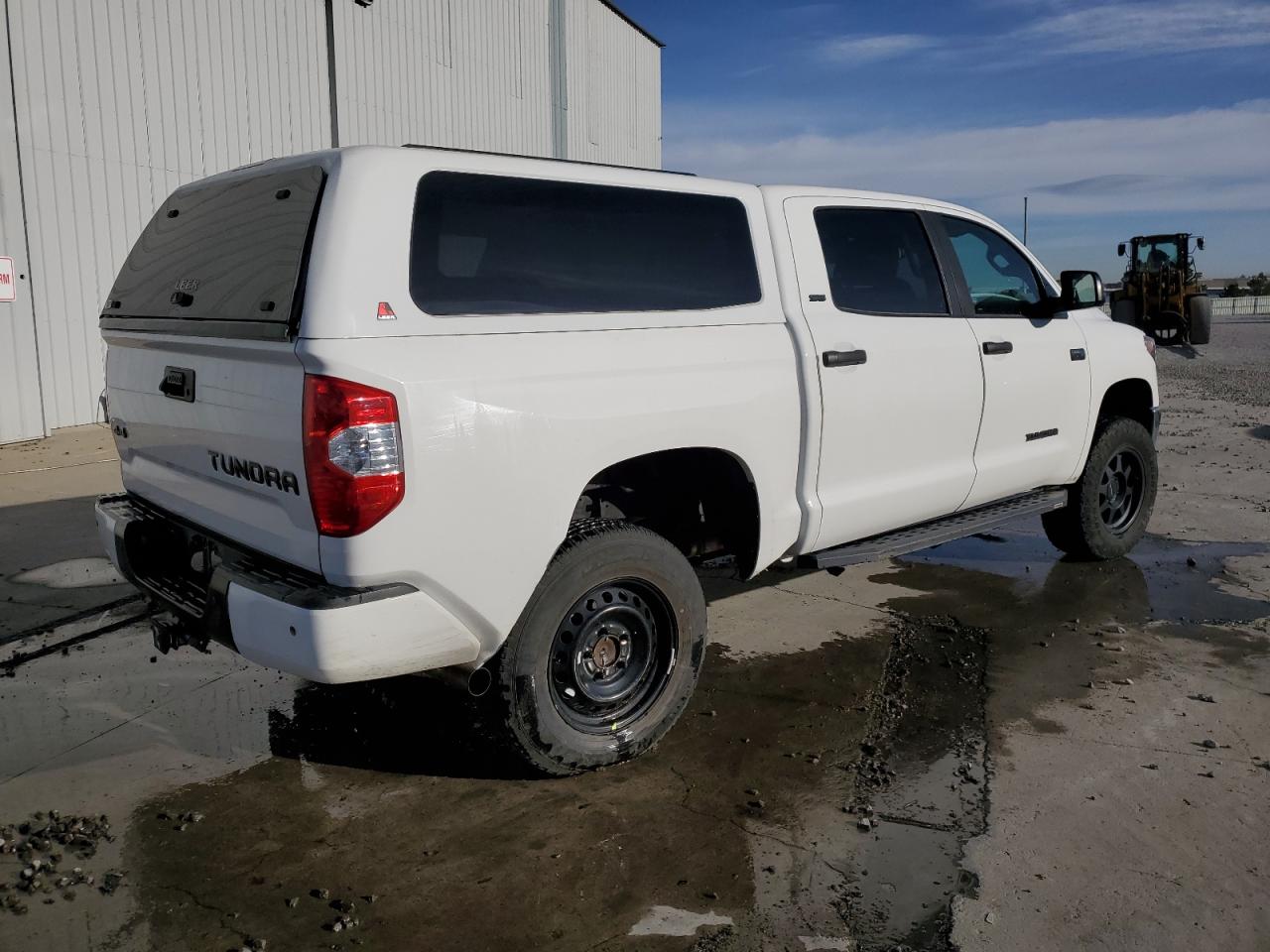 VIN 5TFDY5F18MX013681 2021 TOYOTA TUNDRA no.3