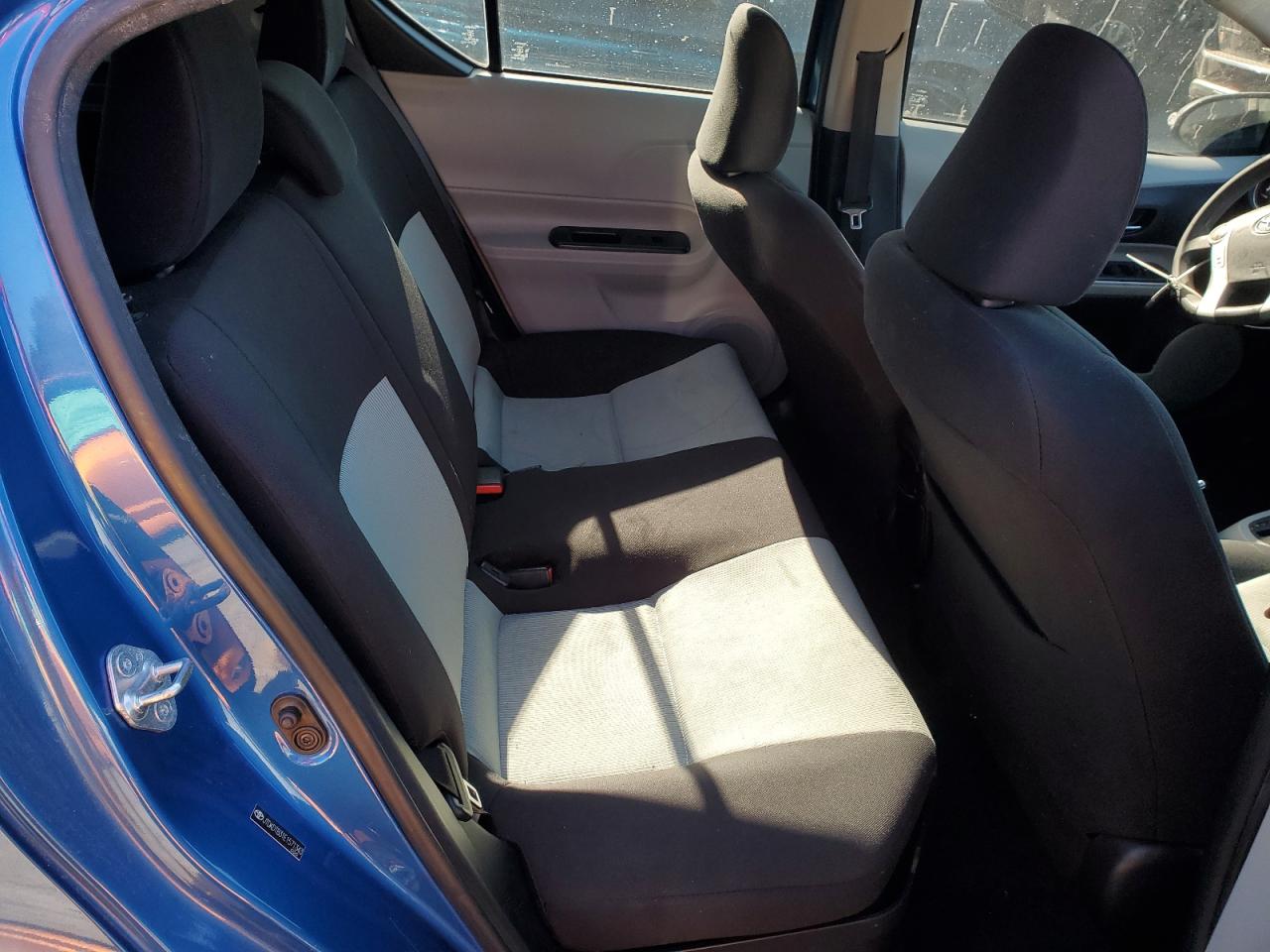 2014 Toyota Prius C VIN: JTDKDTB31E1571343 Lot: 83376994