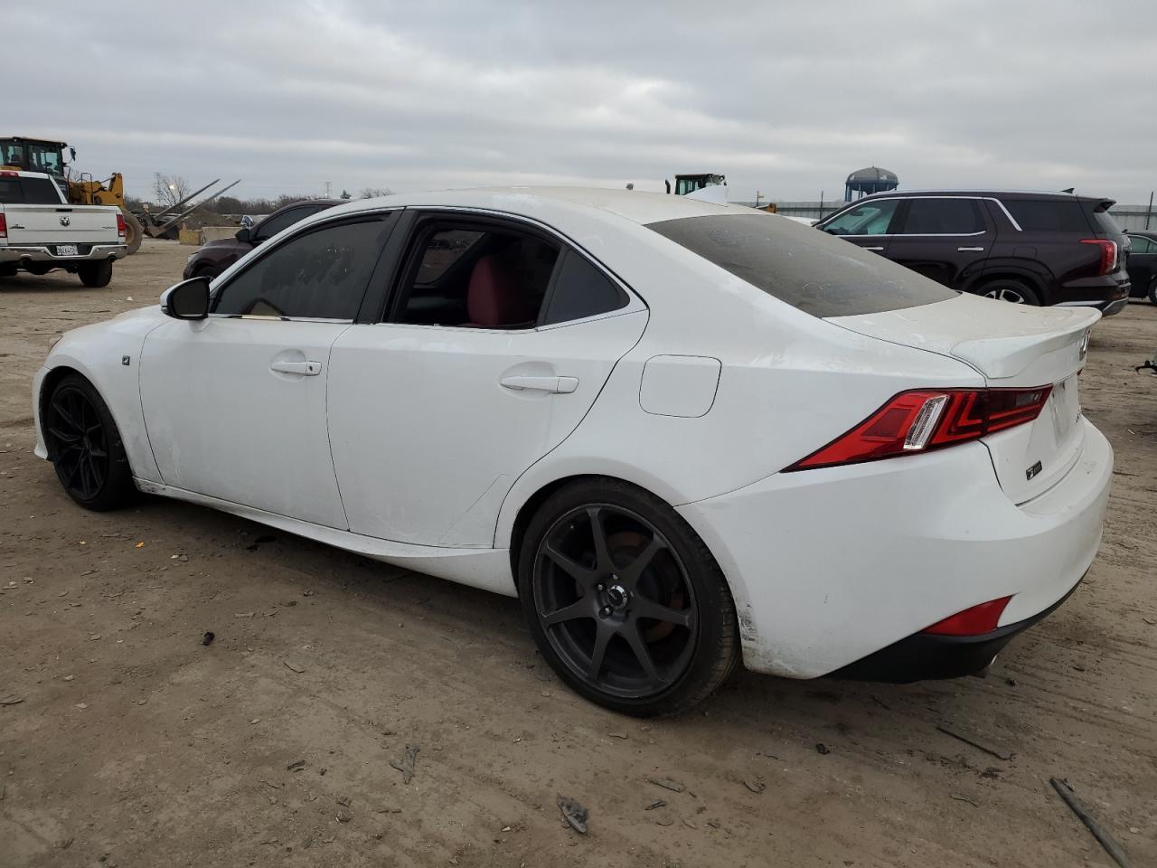 2016 Lexus IS - Image 2