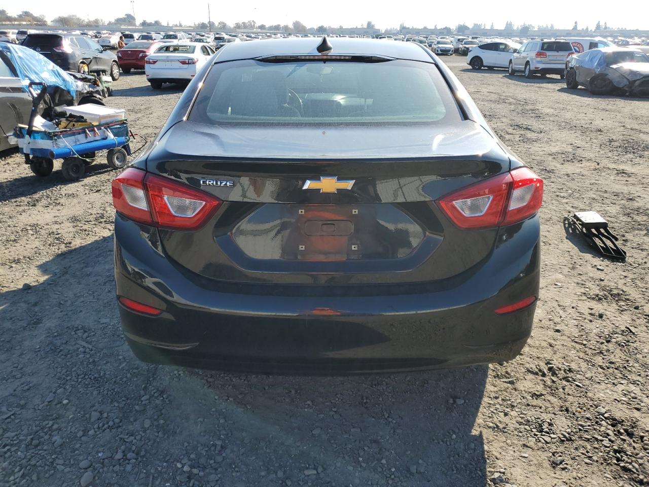 VIN 1G1BC5SMXK7147166 2019 CHEVROLET CRUZE no.6