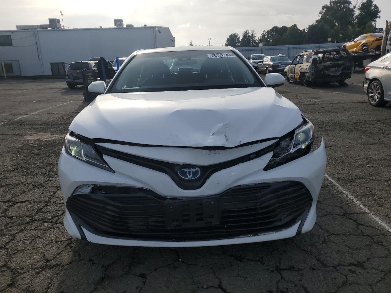 VIN 4T1B31HK1JU004754 2018 TOYOTA CAMRY no.5