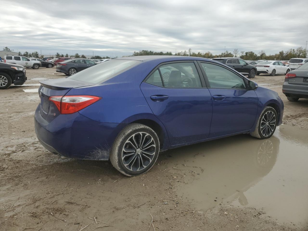 VIN 5YFBURHE1FP321514 2015 TOYOTA COROLLA no.3