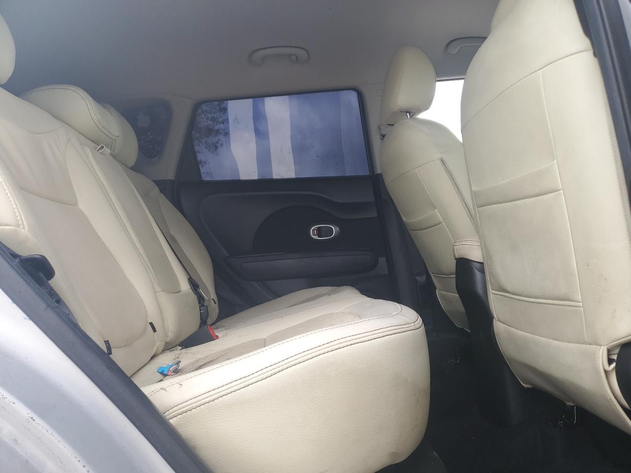 2016 Kia Soul - Image 12