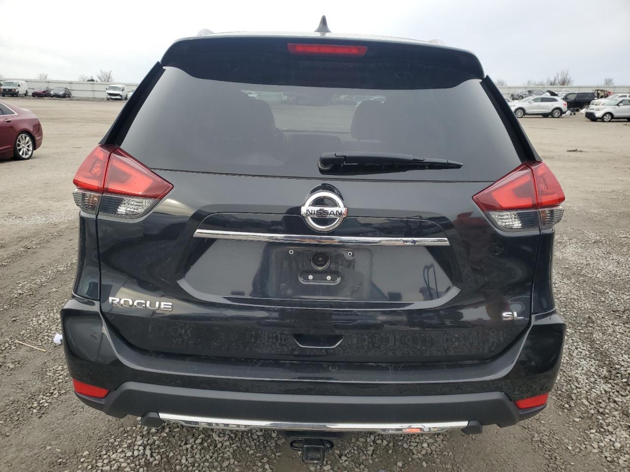2018 Nissan Rogue - Image 6