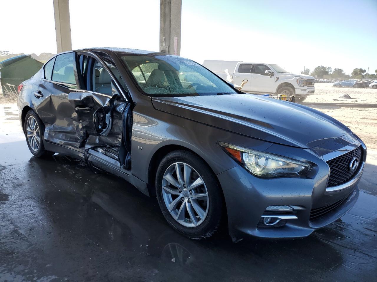 VIN JN1BV7AP1FM354354 2015 INFINITI Q50 no.4