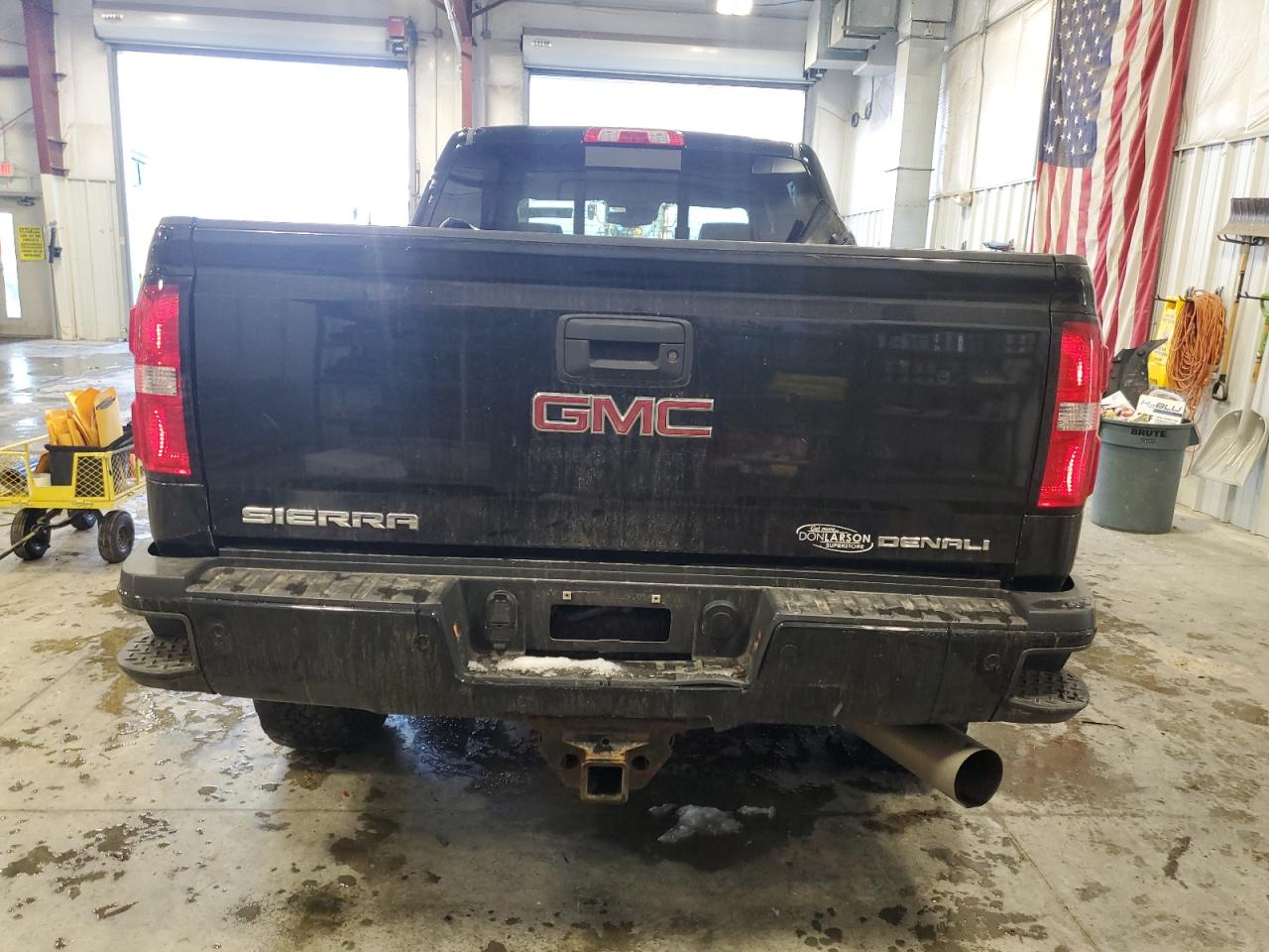 2017 GMC Sierra K2500 Denali VIN: 1GT12UEY3HF215014 Lot: 86053904