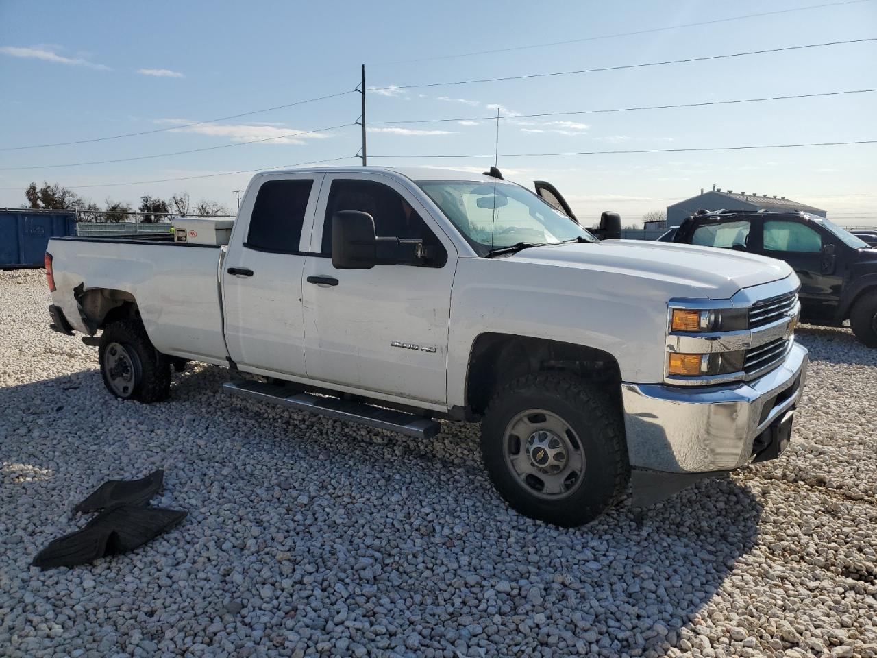2016 Chevrolet Silverado - Image 4