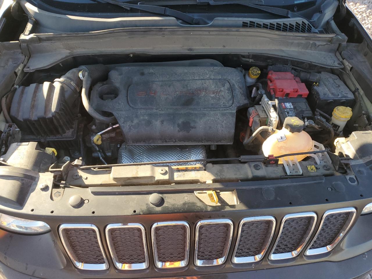 2020 Jeep Renegade - Image 11