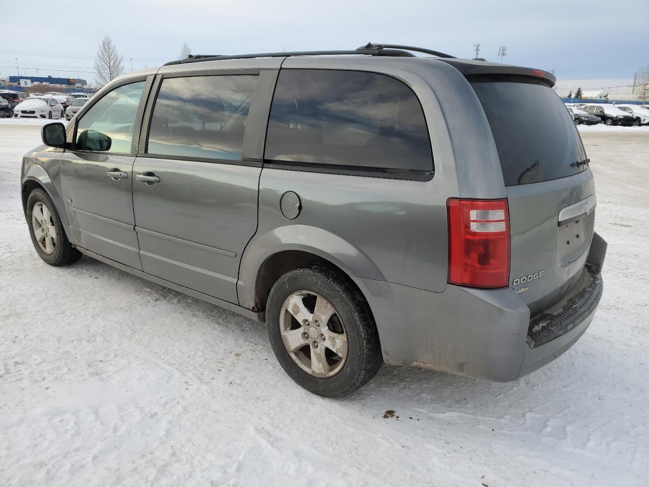 2009 Dodge Caravan - Image 2