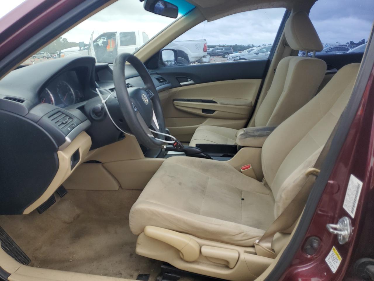 2011 Honda Accord Lx VIN: 1HGCP2F38BA076215 Lot: 82820634