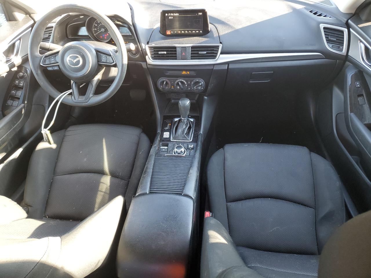 2018 Mazda 3 - Image 8