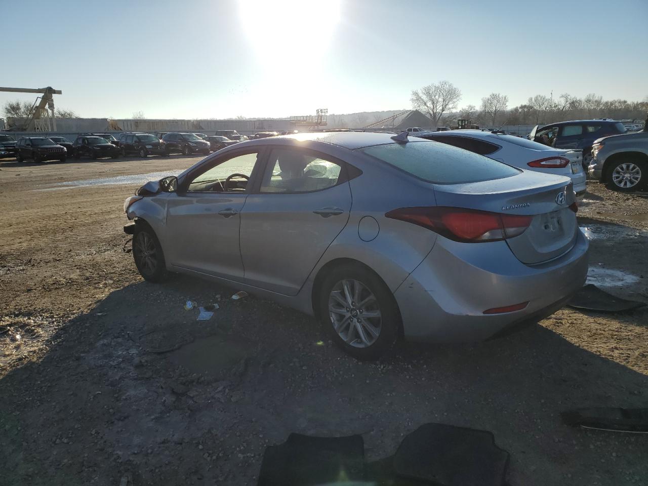 2015 Hyundai Elantra - Image 2