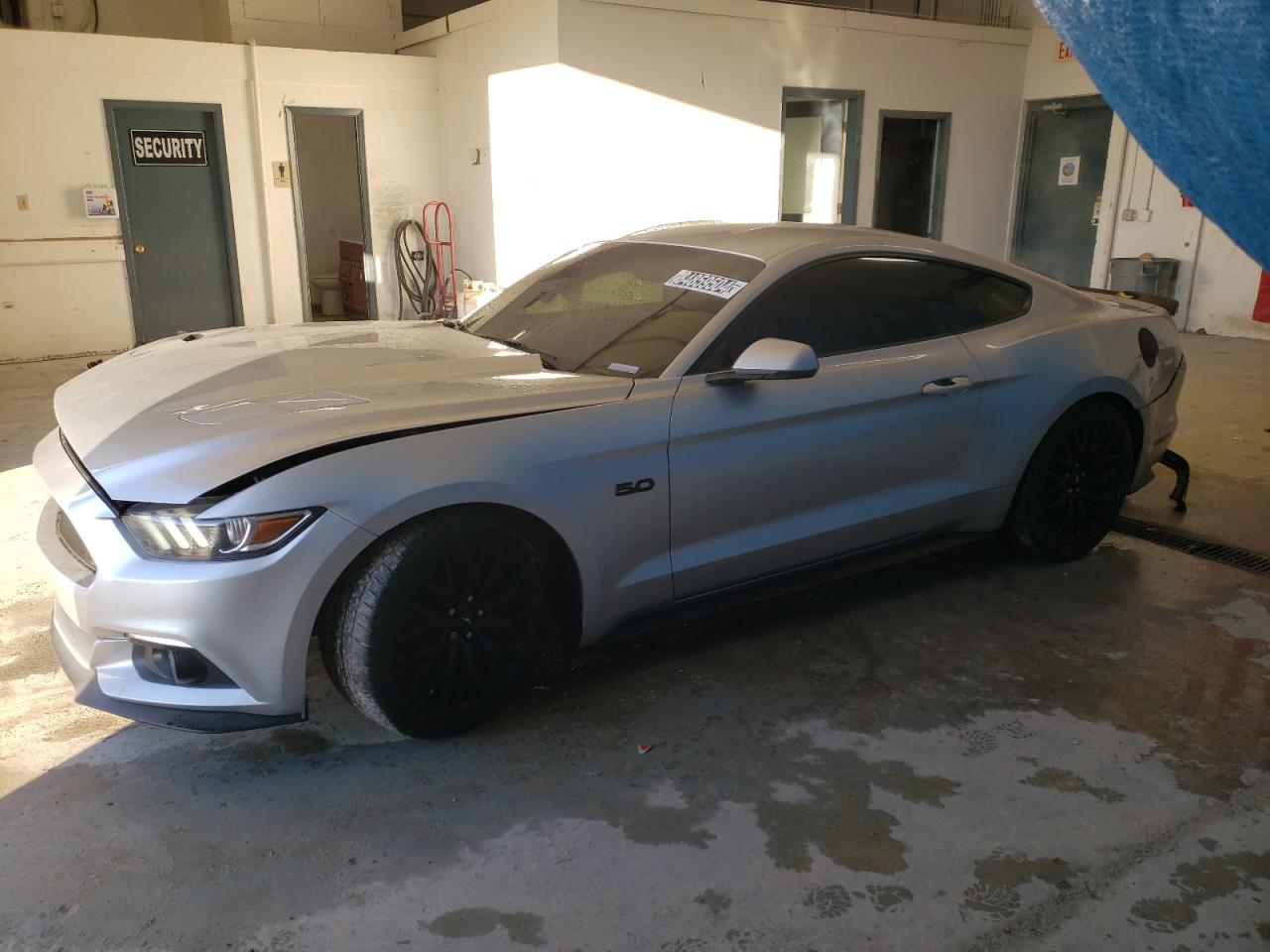 VIN 1FA6P8CF1H5228064 2017 FORD MUSTANG no.1