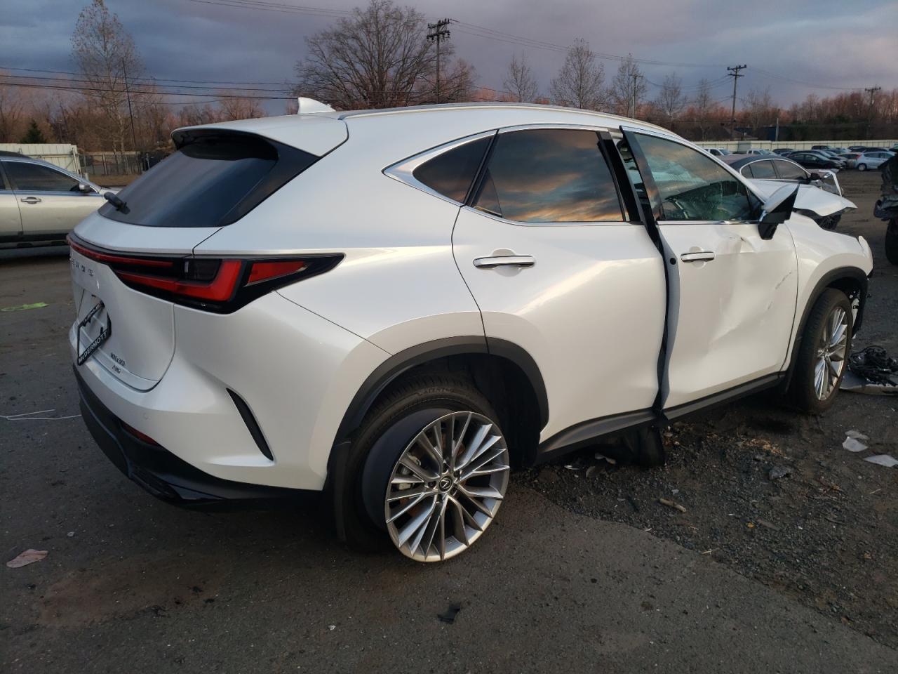 VIN 2T2HGCEZ0RC052380 2024 LEXUS NX 350 LUX no.3