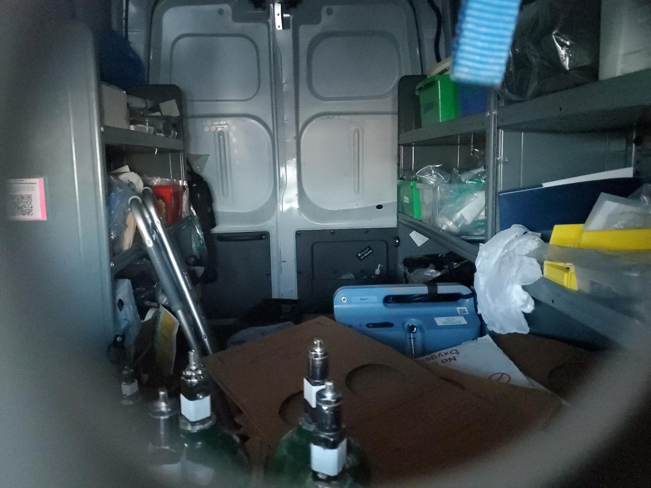 2018 Nissan NV - Image 10