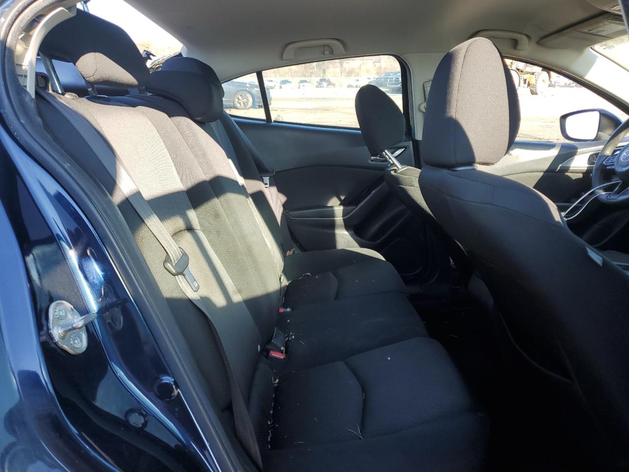 2018 Mazda 3 - Image 10
