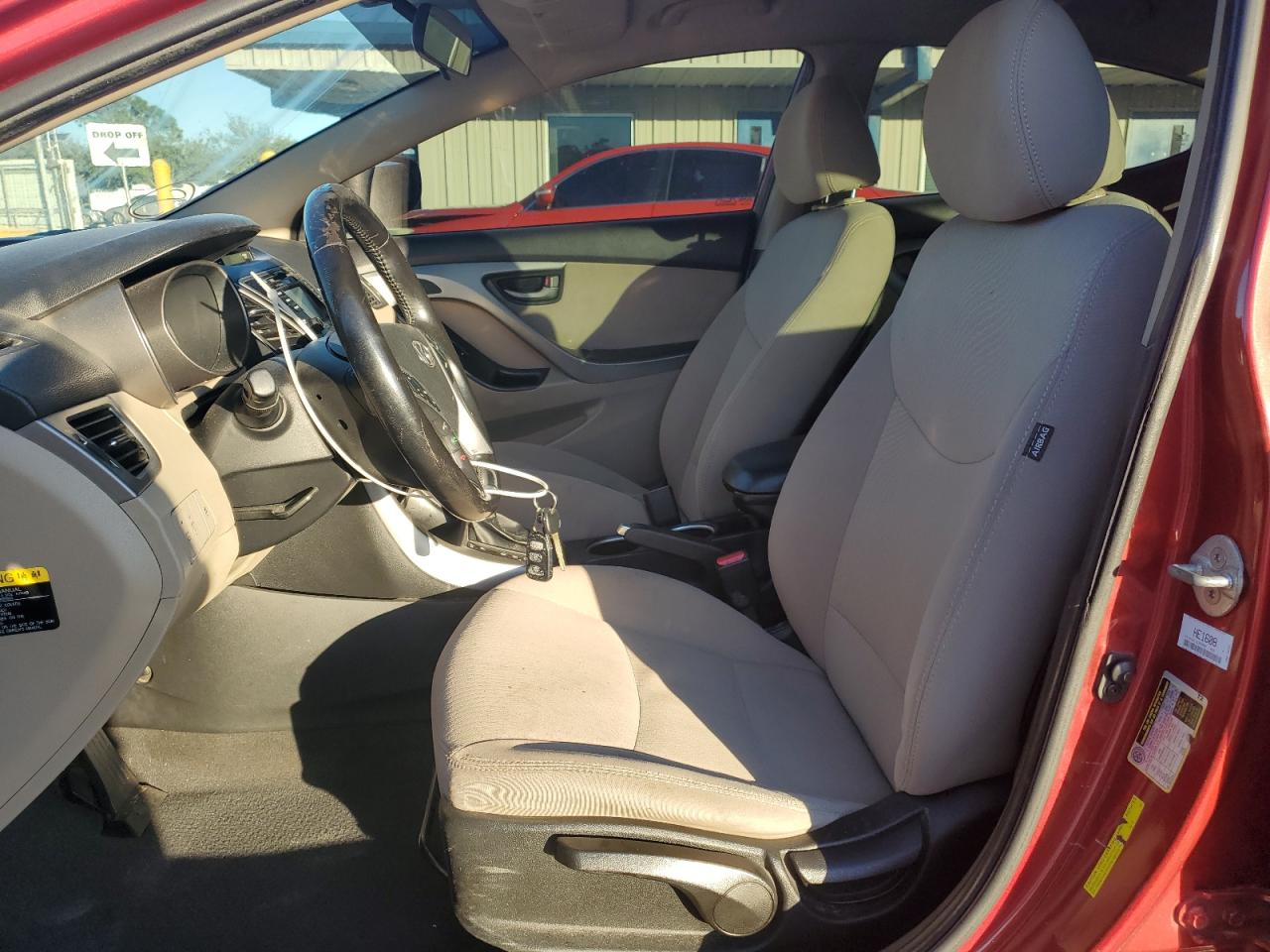2014 Hyundai Elantra - Image 7