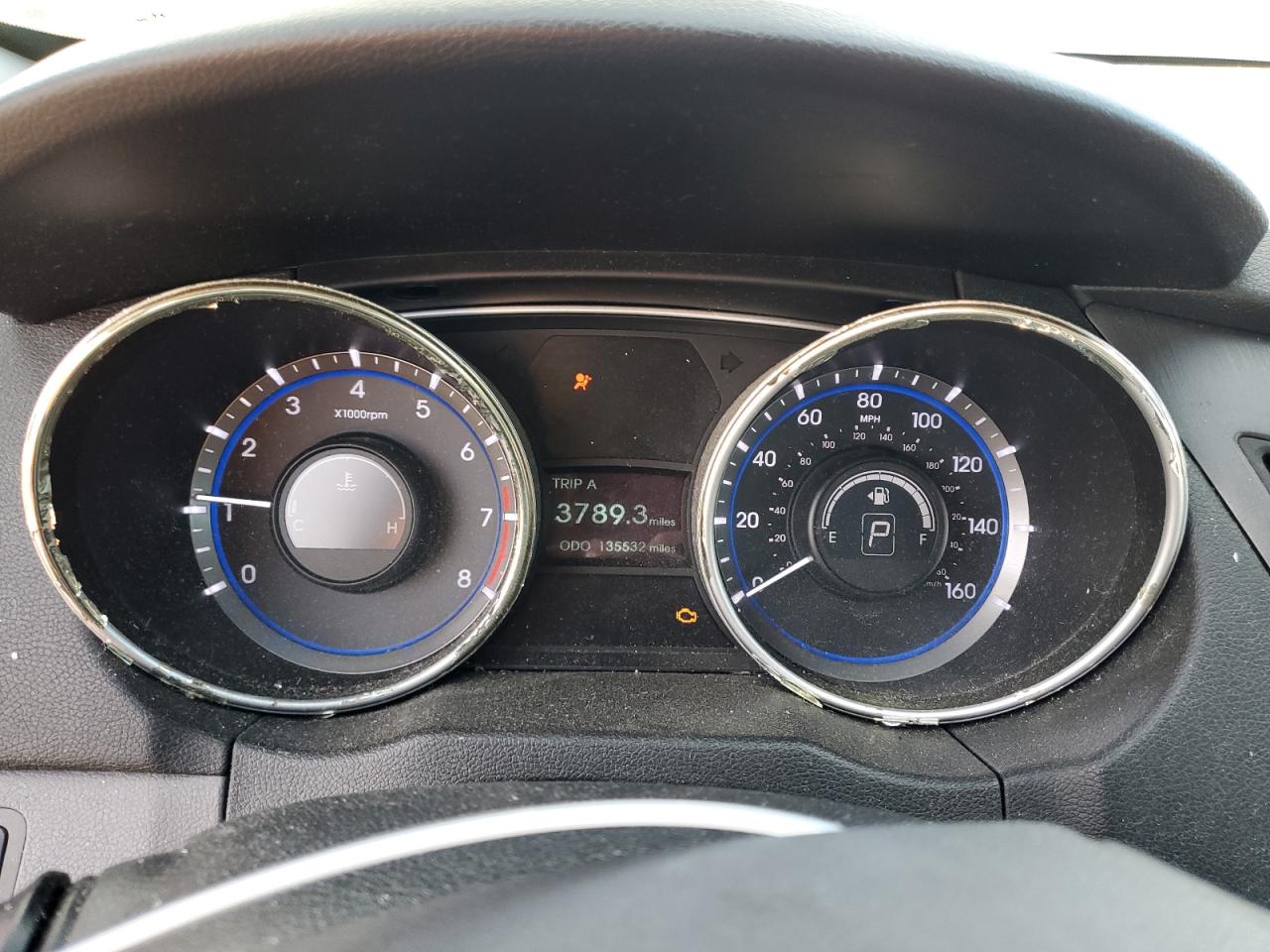 2011 Hyundai Sonata - Image 9