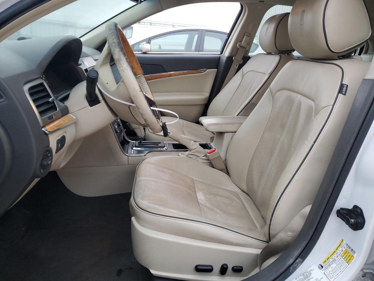 2012 Lincoln MKZ - Image 7