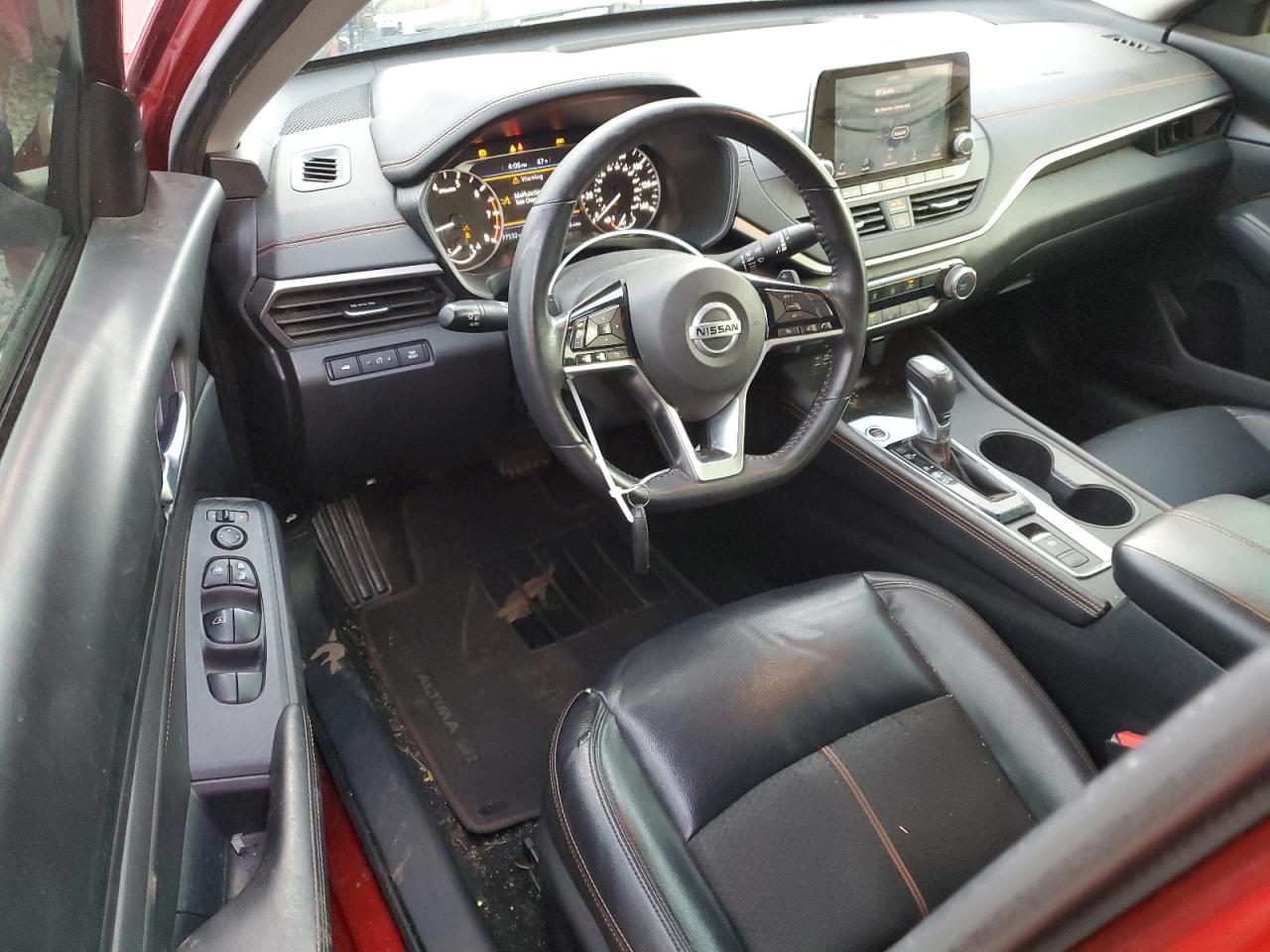 2020 Nissan Altima - Image 8