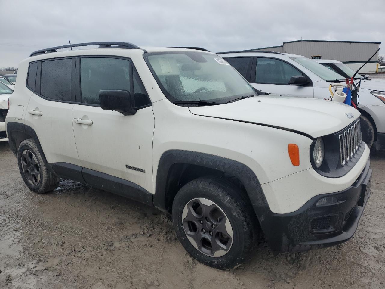 VIN ZACCJBAB1JPH02751 2018 JEEP RENEGADE no.4