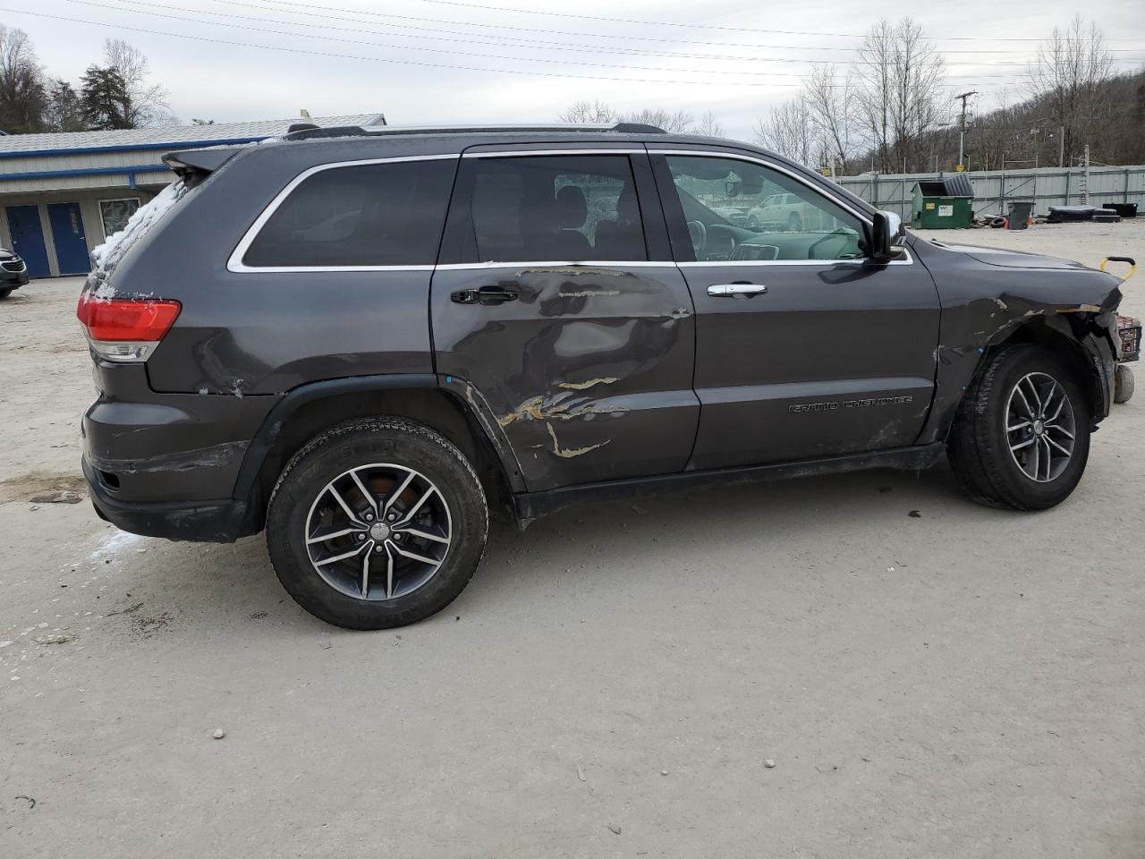 2018 Jeep Grand Cherokee - Image 3