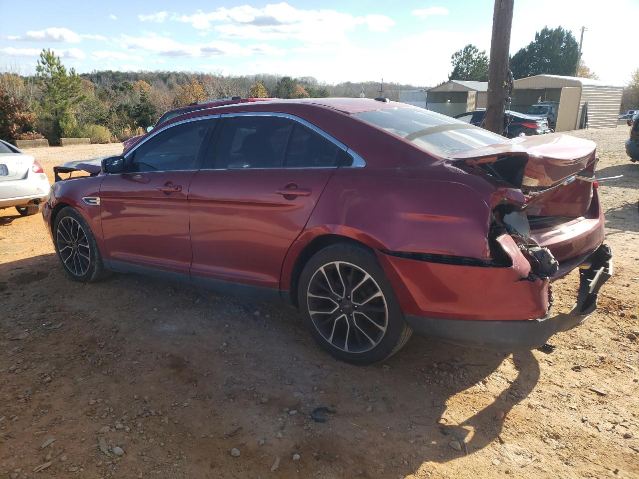 2017 Ford Taurus - Image 2