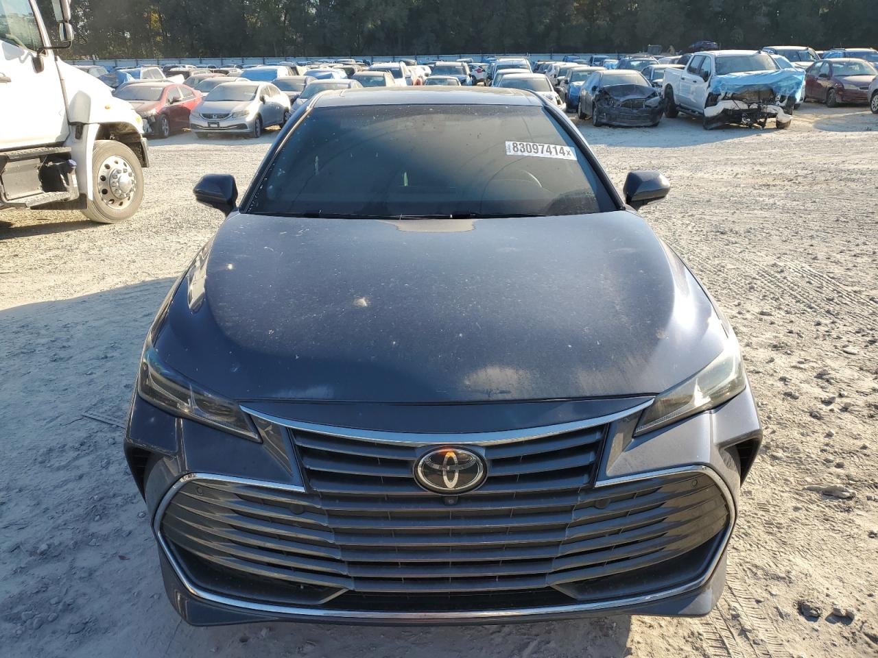 2019 Toyota Avalon - Image 5