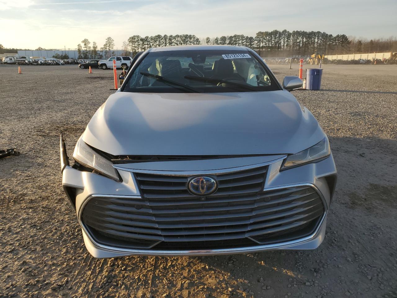 2020 Toyota Avalon - Image 5