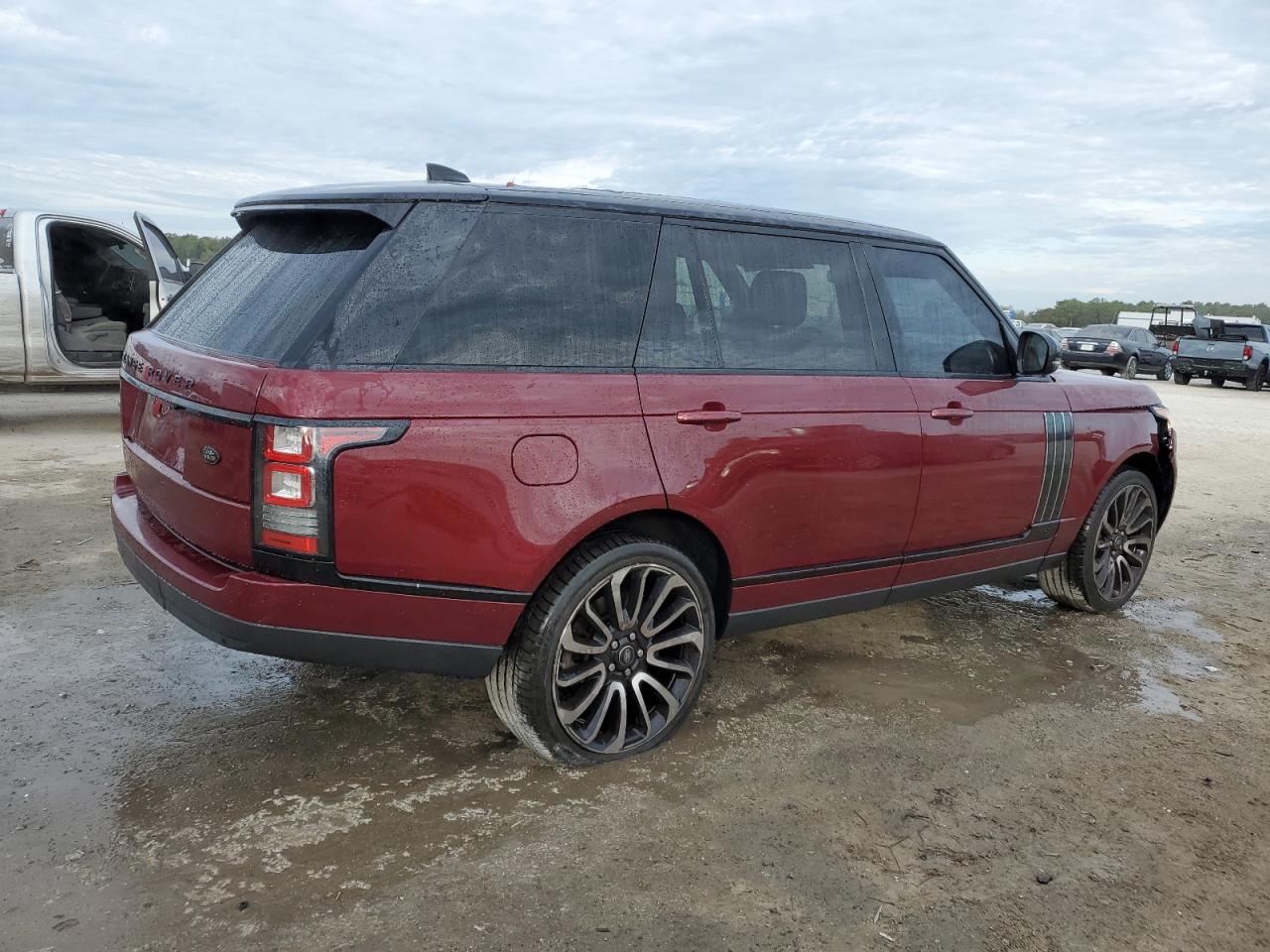 2017 Land Rover Range Rover - Image 3