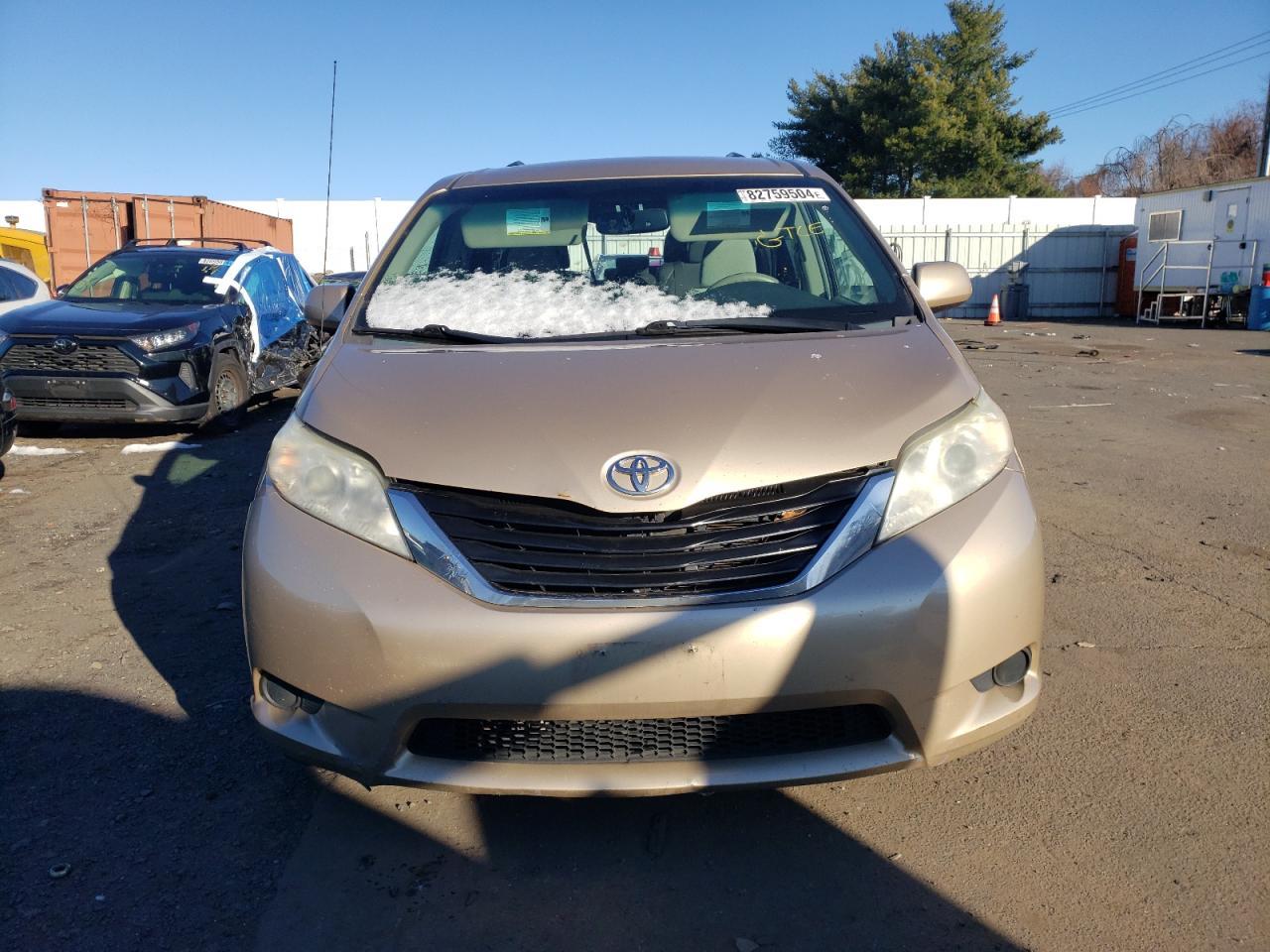 2011 Toyota Sienna - Image 5